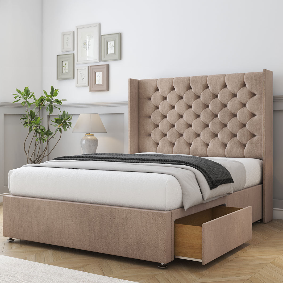 Selena Divan Bed